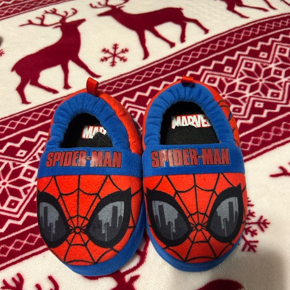 Toddler Spiderman Robe + Slippers - Picture 2 of 7